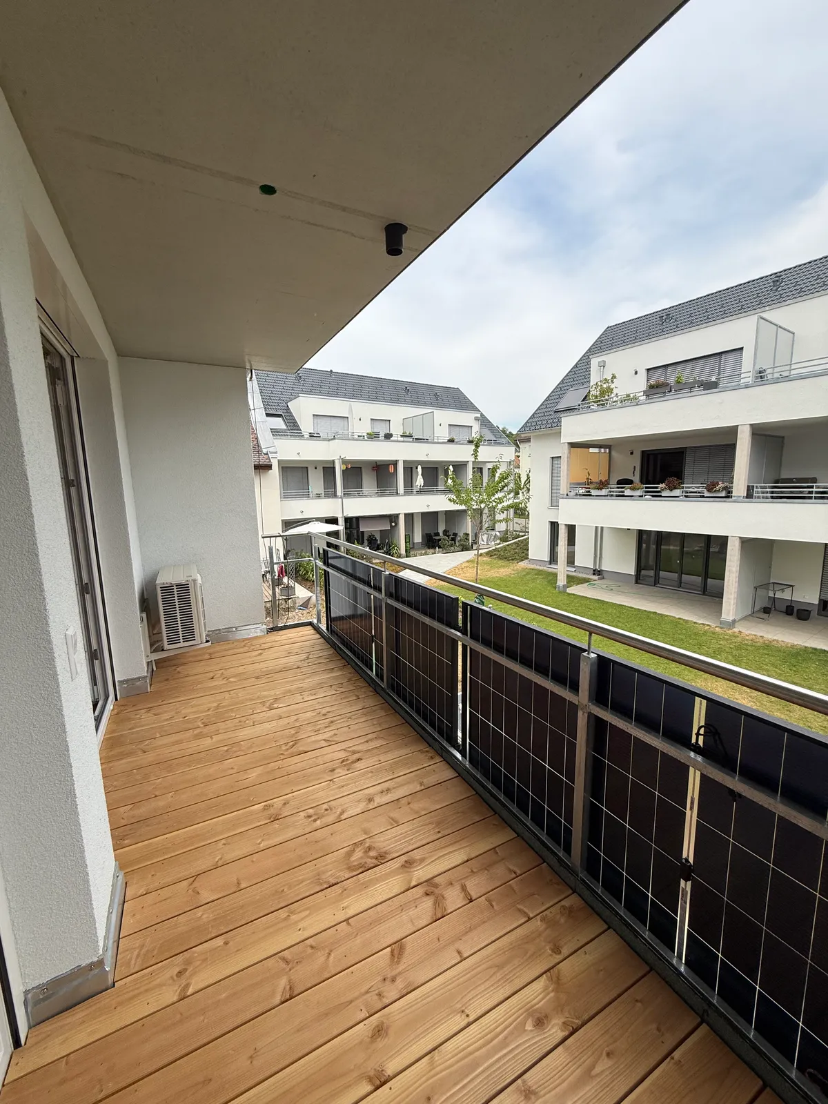 Mehrfamilienhaus, 7 Wohneinheiten, Ansicht 2